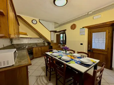 Küche und Essbereich