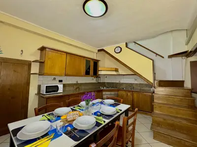 Küche und Essbereich