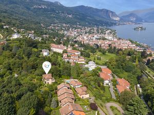 24047258-Reihenhaus-5-Stresa-300x225-4