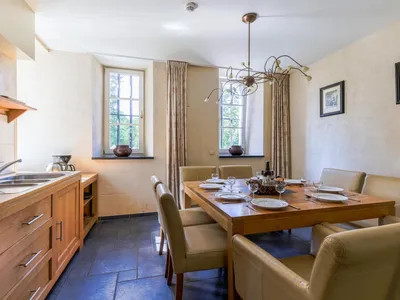 DiningRoom