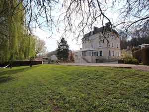 19398901-Schloss-22-Bar-sur-Seine-300x225-3