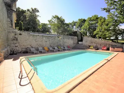 PoolOfHouse