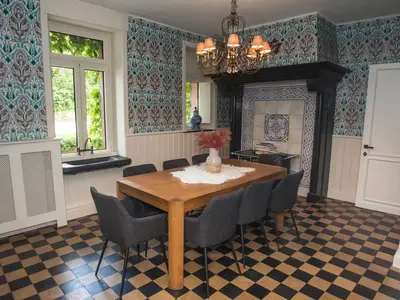 DiningRoom