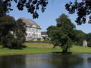 19337966-Schloss-36-Marchin-300x225-2