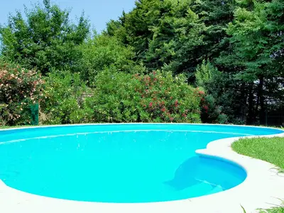 PoolOfHouse