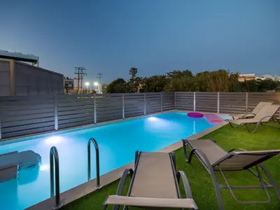 PoolOfHouse