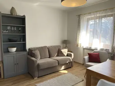 haus-waltraud-tegernsee-zimmer-wohnbereich1