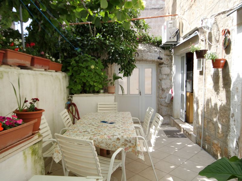 23930576-Studio-2-Cavtat-800x600-0