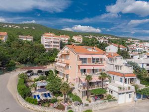 23941276-Studio-2-Crikvenica-300x225-4