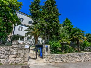 23945755-Studio-3-Crikvenica-300x225-3