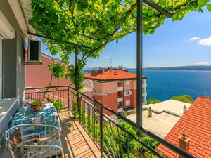 23945540-Studio-2-Crikvenica-300x225-3