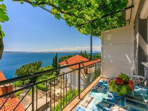 23945540-Studio-2-Crikvenica-300x225-5