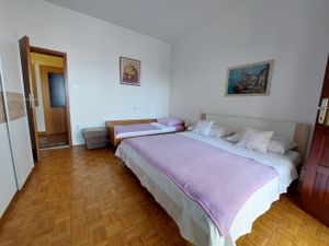 23946100-Studio-2-Crikvenica-300x225-4