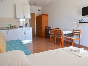 23931763-Studio-3-Gradac (Split-Dalmatien)-300x225-1