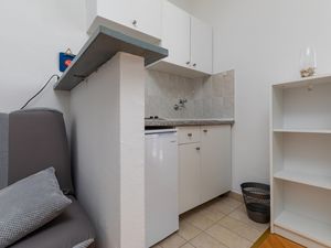 23933475-Studio-3-Lokva Rogoznica-300x225-1