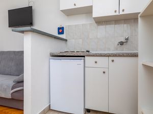 23933475-Studio-3-Lokva Rogoznica-300x225-2