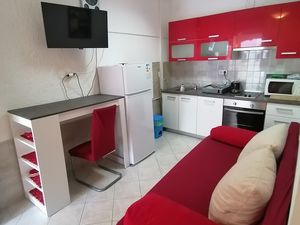 23928148-Studio-3-Lopar-300x225-3