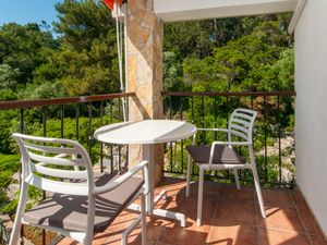 23927386-Studio-2-Mali Lošinj-300x225-4