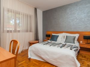 23927384-Studio-3-Mali Lošinj-300x225-2