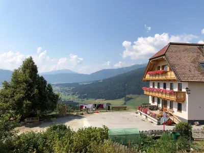 Hausansicht Seite