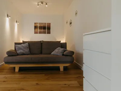 Schlafcouch/TV Bank Wohnung Elisa