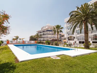 PoolOfHouse