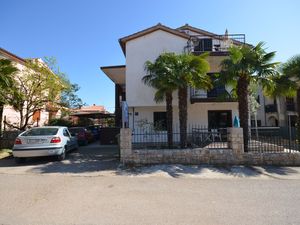 23941492-Studio-2-Novigrad-300x225-3