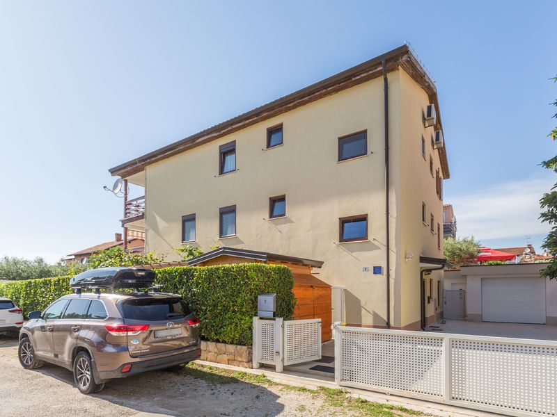 23933020-Studio-4-Novigrad-800x600-0