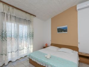 23943489-Studio-3-Omiš-300x225-3