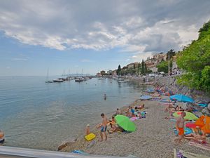 23945373-Studio-2-Opatija-300x225-5