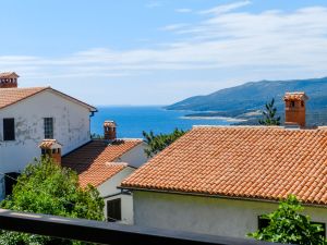 23941504-Studio-2-Rabac-300x225-3