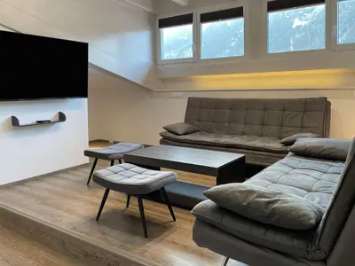 Apartment 6a