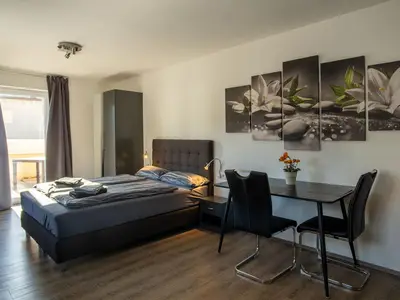 Apartment 1b