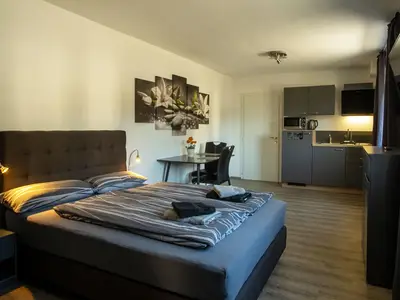 Apartment 1c