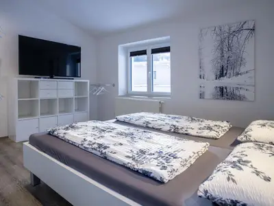 Apartment 7e