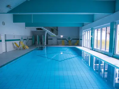 Hallenbad / Pool