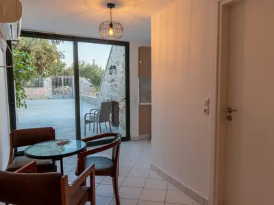 DiningRoom