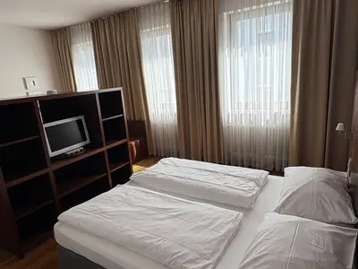 0055f72b-f272-4364-93dd-8de55cc34e36