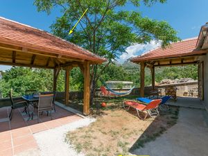 23943437-Studio-3-Starigrad-Paklenica-300x225-3