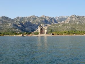 23944791-Studio-4-Starigrad-Paklenica-300x225-2