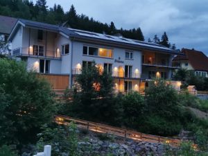 23569182-Studio-3-Titisee-Neustadt-300x225-3