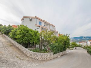 23944594-Studio-2-Trogir-300x225-1