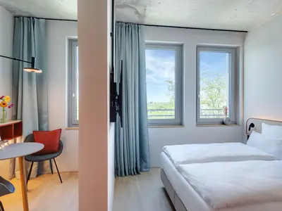 Studio Deluxe Premium