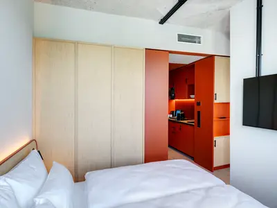 Studio Deluxe Premium