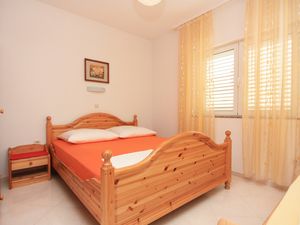 23927181-Studio-3-Vodice-300x225-3