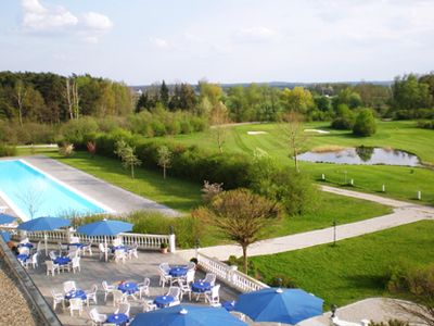 MARC AUREL Spa & Golf Resort Pool, Terasse, Golfplatz