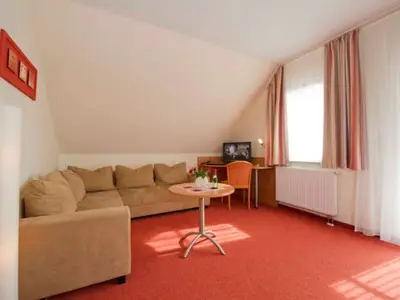 Suite für 3 Personen (33 m²) in Göhren (Rügen) 2/2