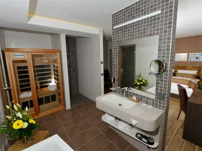 Badezimmer vom Zimmer 270 mit Wärmekabine