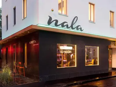 Suite für 3 Personen (33 m²) in Innsbruck 1/10