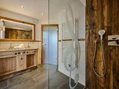 Suite für 2 Personen (46 m²) in Langdorf 2/4